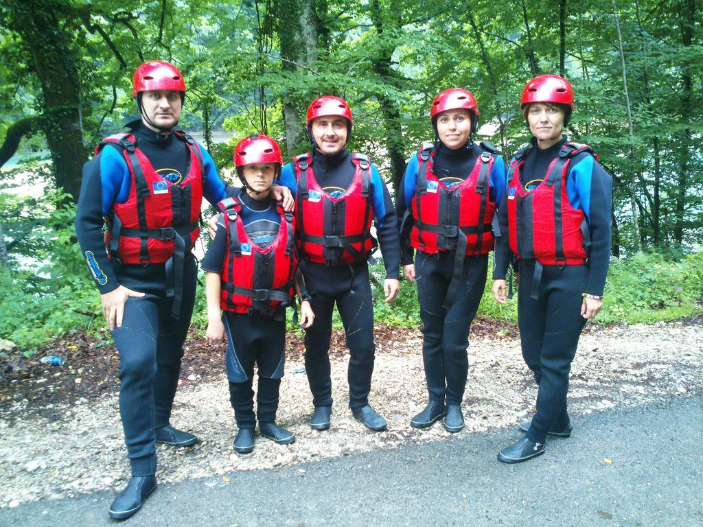 Rafting Camp Tara Center Tri Vodenice Bastasi 외부 사진