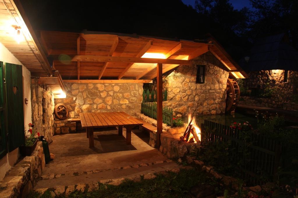 Rafting Camp Tara Center Tri Vodenice Bastasi 객실 사진